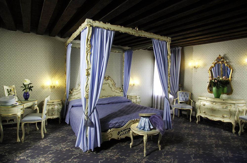 Hotel Rialto Venesia Ruang foto