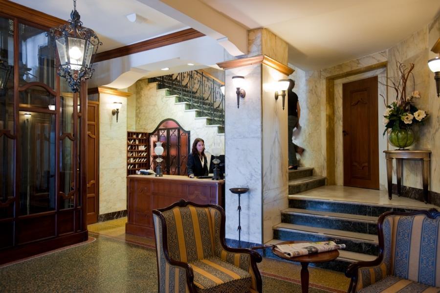 Hotel Rialto Venesia Interior foto